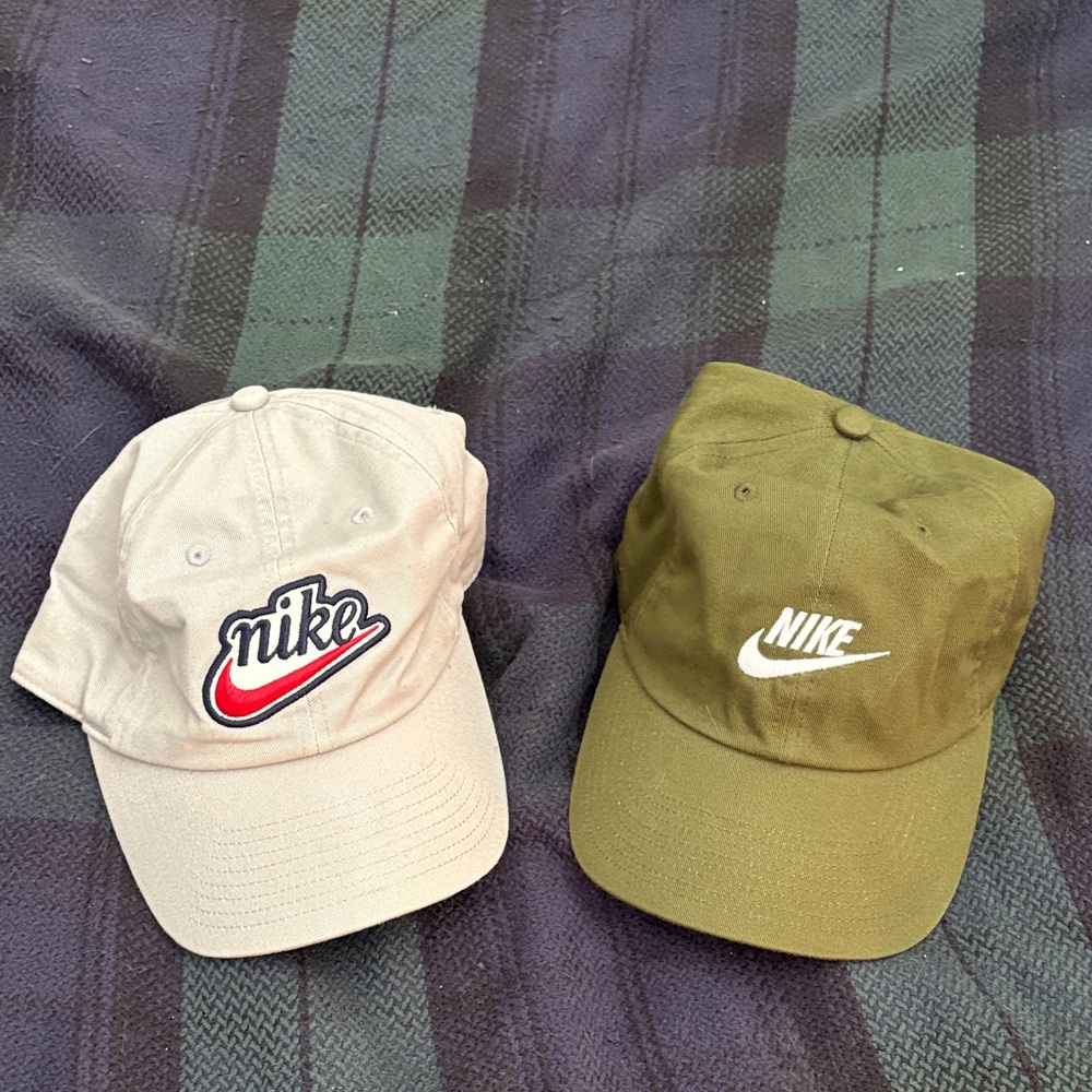 Nike hat lot